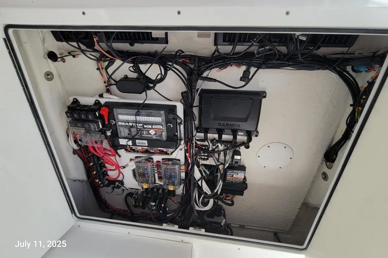 Slide: The Image of 2021 Sportsman Open 322 Center Console - 29