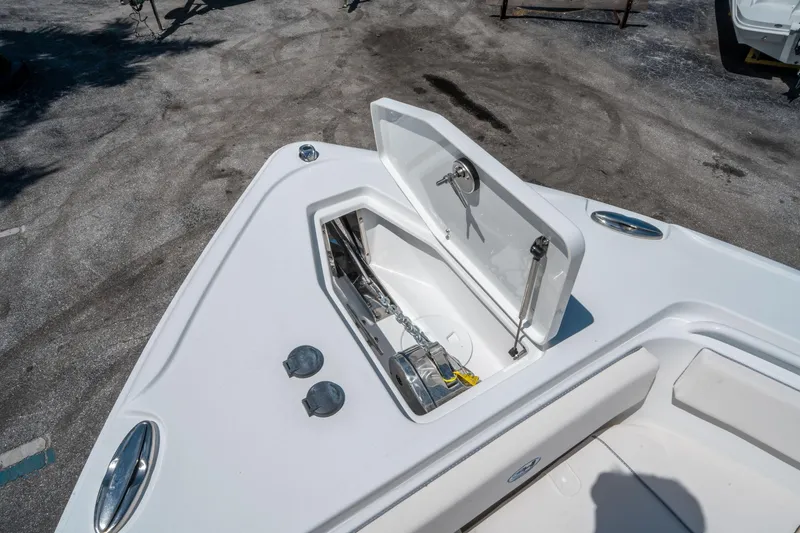 Slide: The Image of Sea Hunt Ultra 265 SE 2026 - 26