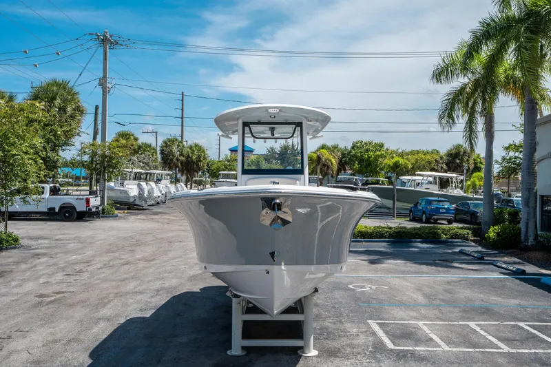 Slide: The Image of Sea Hunt Ultra 265 SE 2026 - 7