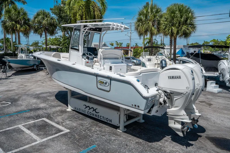 Slide: The Image of Sea Hunt Ultra 265 SE 2026 - 4