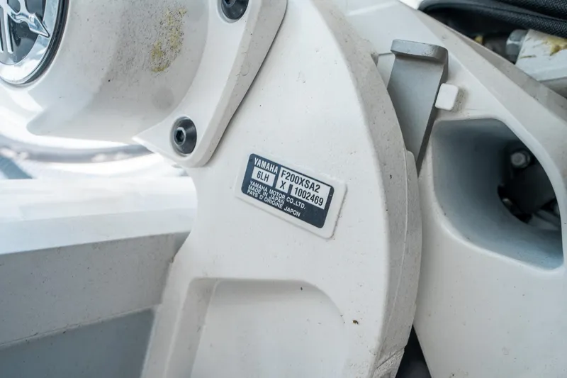 Slide: The Image of Sea Hunt Ultra 265 SE 2026 - 29