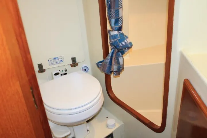 Slide: The Image of Eagle Pilothouse 1989 - 78