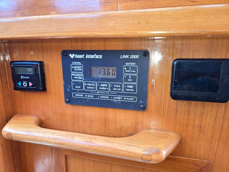 Slide: The Image of Control panel on 1989 Eagle Pilothouse boat with Heart Interface Link 2000 system. - 44