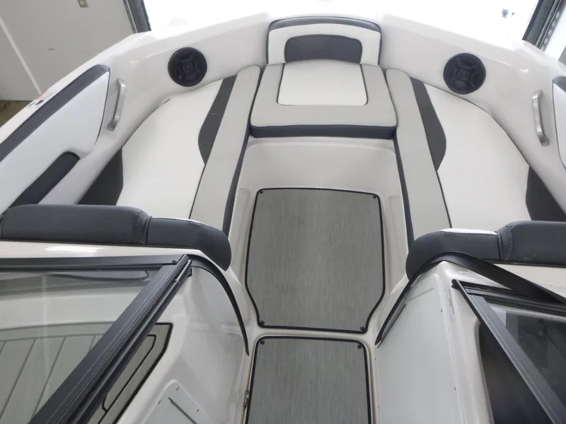 Slide: The Image of 2025 Yamaha Boats AR195 interior with sleek seating and modern design. - 10