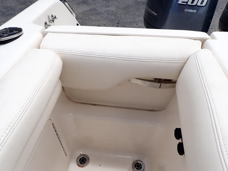 Slide: The Image of Grady-White Freedom 275 2019 - 55