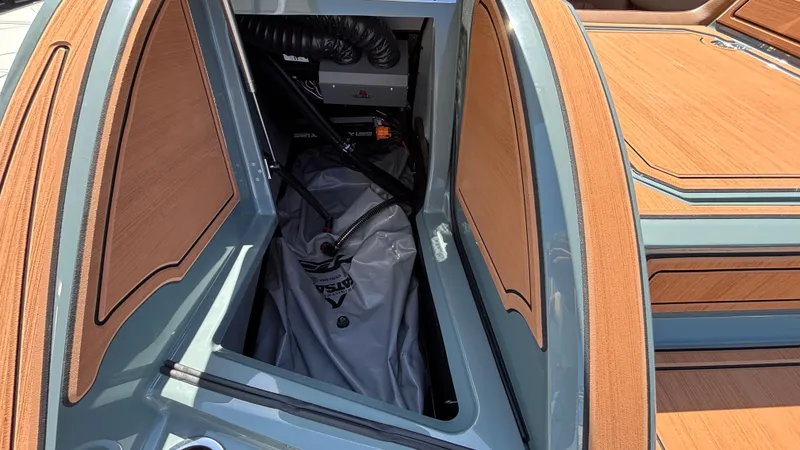 Slide: The Image of MB B52 25 Alpha 2025 - 51