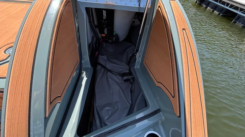 Slide: The Image of MB B52 25 Alpha 2025 - 53