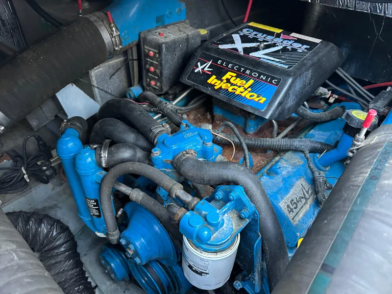 Slide: The Image of Carver Yachts 38 Santego 1996 - 54