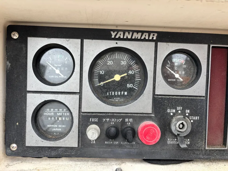 Slide: The Image of Yanmar engine control panel on 1987 Ta Shing Tashiba 36 sailboat. - 47