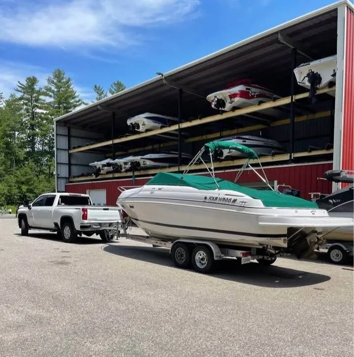 Slide: The Image of Four Winns 255 Sundowner 2007 - 3