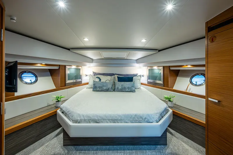 Slide: The Image of Tiara C44 Coupe 2020 - 52