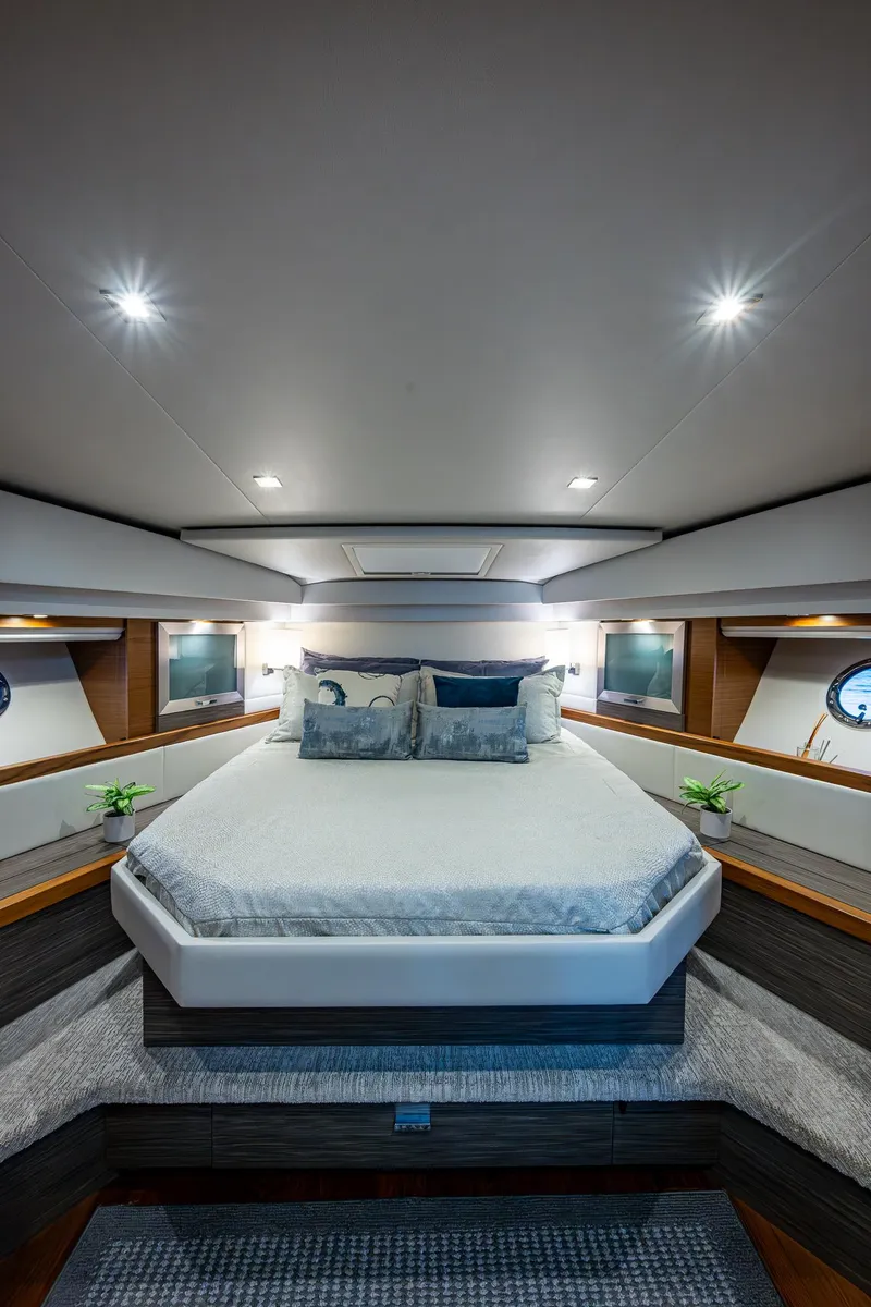 Slide: The Image of Tiara C44 Coupe 2020 - 53