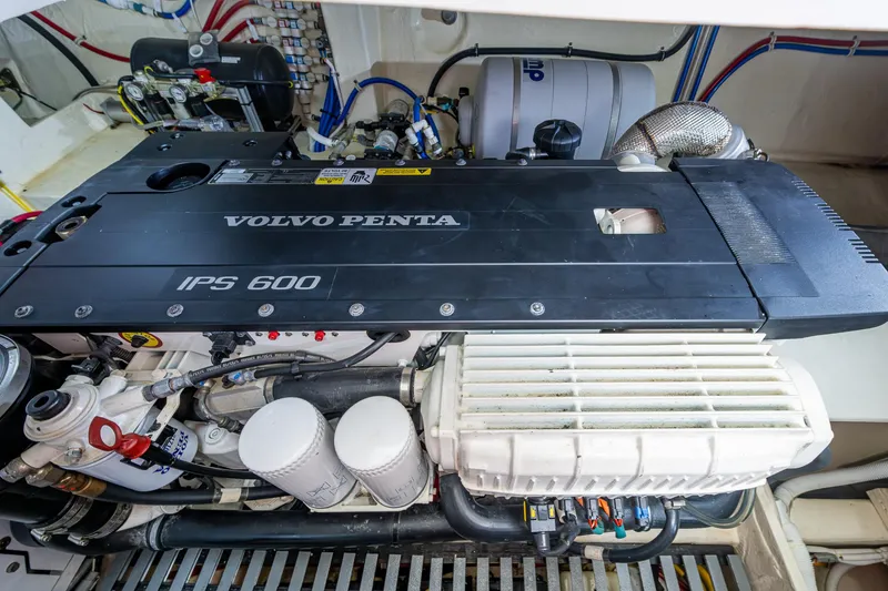 Slide: The Image of Tiara C44 Coupe 2020 - 72