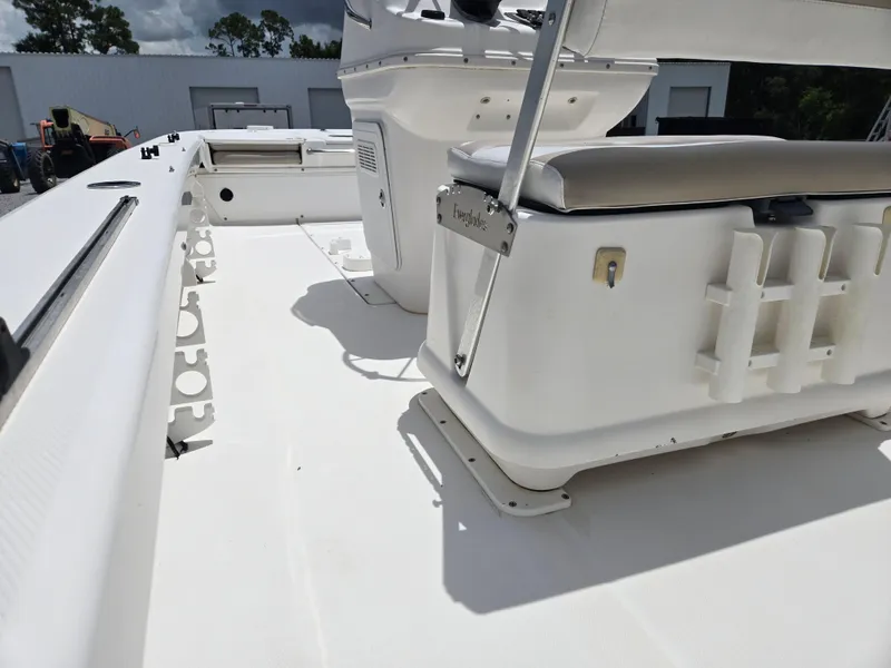 Slide: The Image of Everglades 200 Center Console 2006 - 3