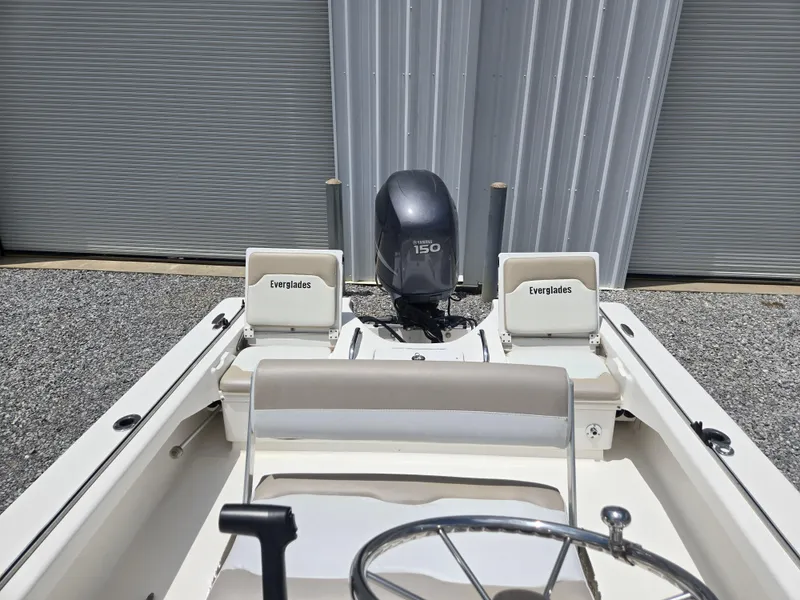 Slide: The Image of Everglades 200 Center Console 2006 - 5