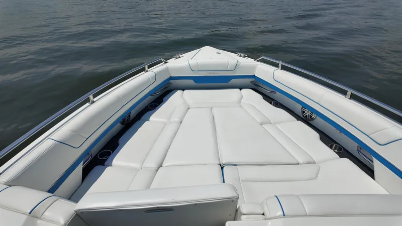 Slide: The Image of Formula 330 Crossover Bowrider 2020 - 22