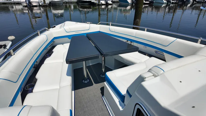 Slide: The Image of Formula 330 Crossover Bowrider 2020 - 23