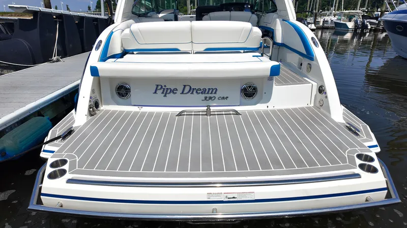 Slide: The Image of Formula 330 Crossover Bowrider 2020 - 3