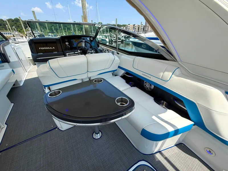 Slide: The Image of Formula 330 Crossover Bowrider 2020 - 35
