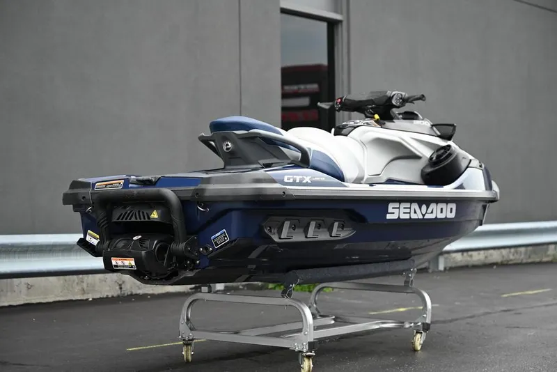 Slide: The Image of Sea-Doo GTX Limited 300 Blue Abyss 2024 - 13
