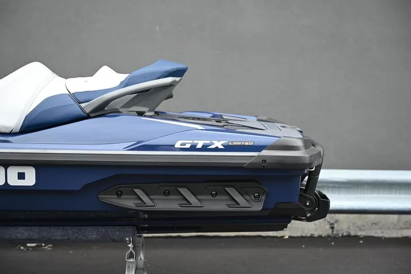Slide: The Image of Sea-Doo GTX Limited 300 Blue Abyss 2024 - 3