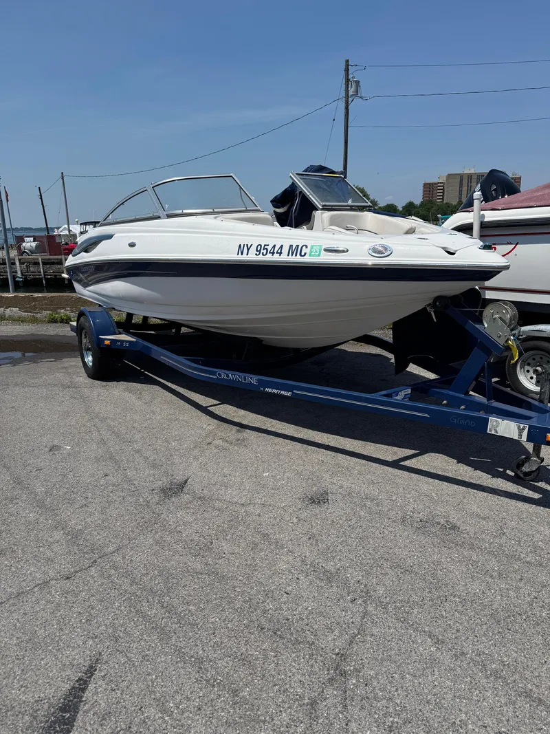 The Image of Crownline Boats 19 SS 2007 - undefined