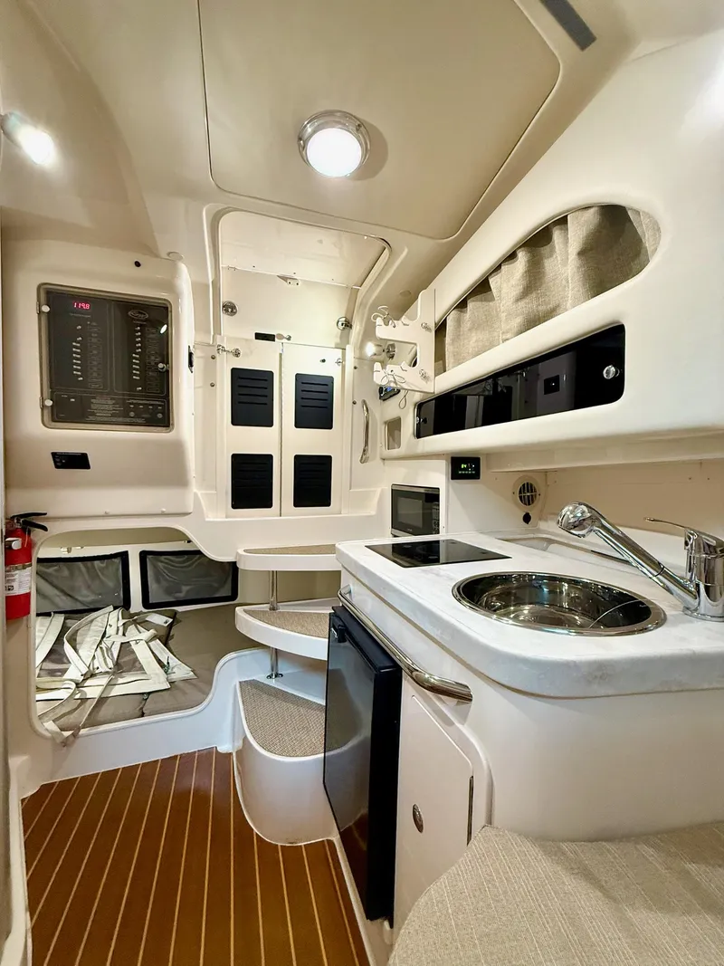 Slide: The Image of Grady-White Marlin 300 2018 - 51