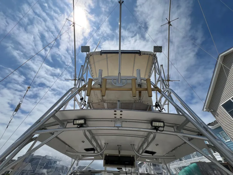 Slide: The Image of Albemarle 305 Express Fisherman 1997 - 24