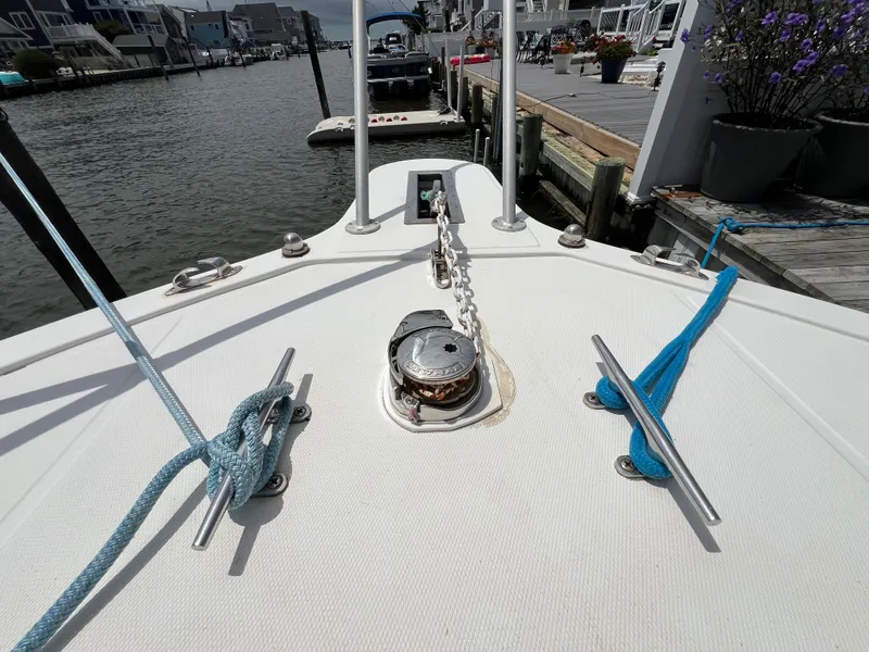 Slide: The Image of Albemarle 305 Express Fisherman 1997 - 27