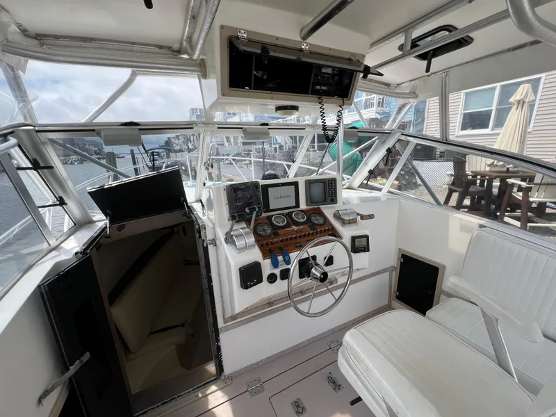 Slide: The Image of Albemarle 305 Express Fisherman 1997 - 7