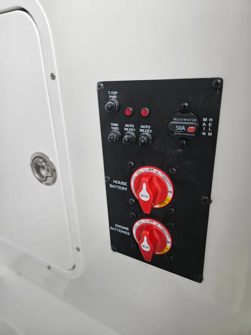 Slide: The Image of Control panel on 2025 Sea Hunt Gamefish 28 FS boat. - 24