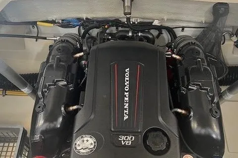 Slide: The Image of Volvo Penta 300 V8 engine in 2018 Chris-Craft Launch 27 boat. - 15