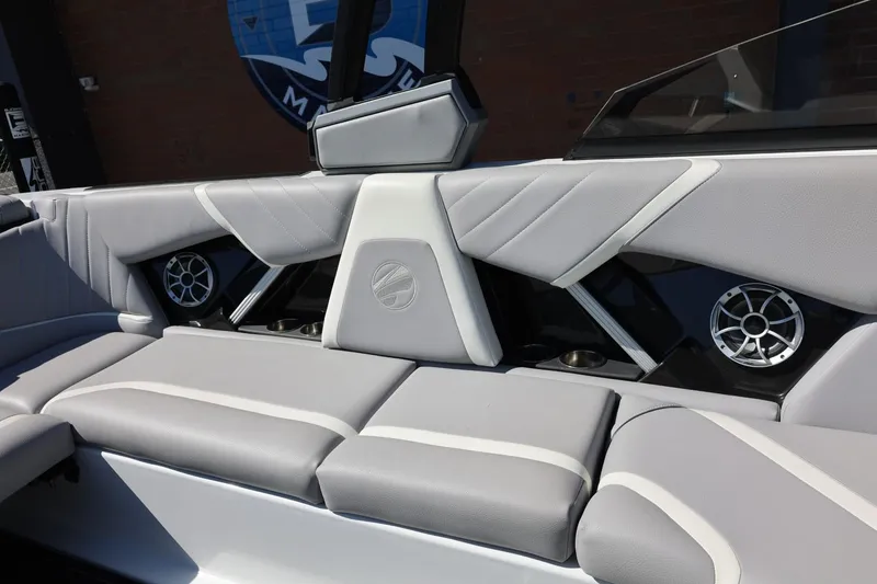 Slide: The Image of Tigé 22RZX 2021 - 51