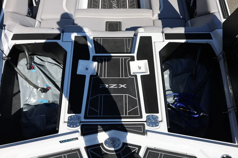 Slide: The Image of Tigé 22RZX 2021 - 53