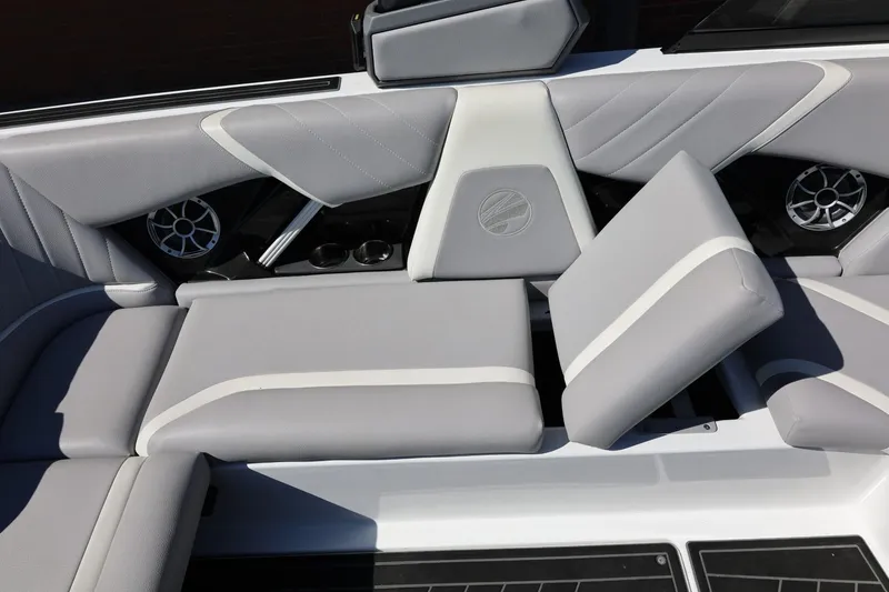 Slide: The Image of Tigé 22RZX 2021 - 58