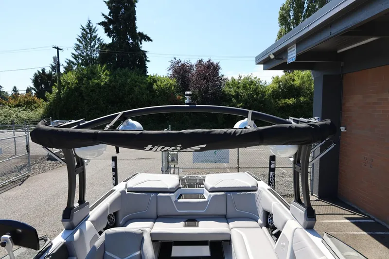 Slide: The Image of Tigé 22RZX 2021 - 66