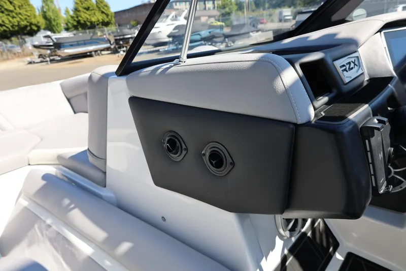 Slide: The Image of Tigé 22RZX 2021 - 69