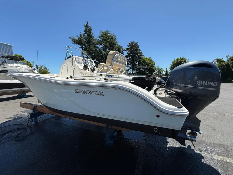 Slide: The Image of 2018 Sea Fox 186 Commander boat with Yamaha outboard motor on display. - 5