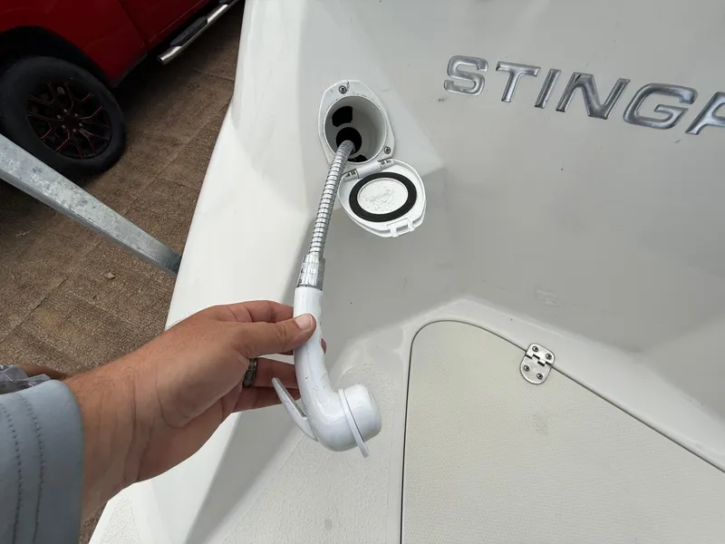 Slide: The Image of Stingray 212 SC 2022 - 82