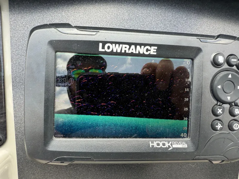 Slide: The Image of Stingray 212 SC 2022 - 89