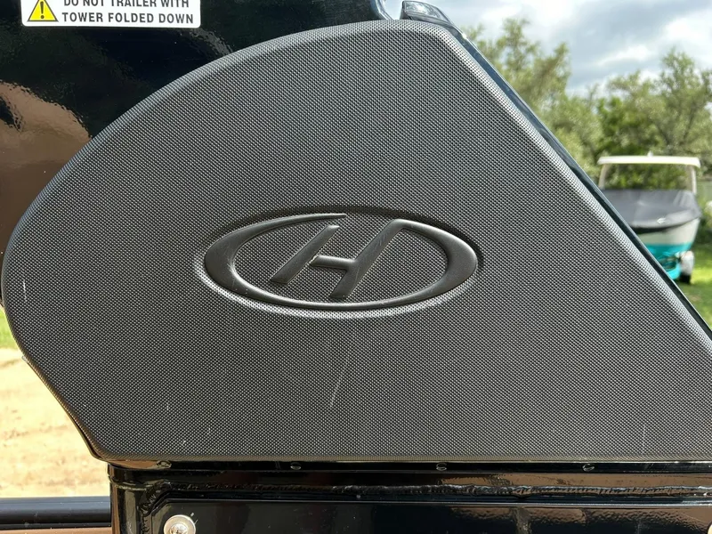 Slide: The Image of Harris Grand Mariner 230 2023 - 64