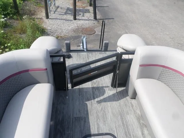 Slide: The Image of Angler 8522 Fish N Cruise 2024 - 4