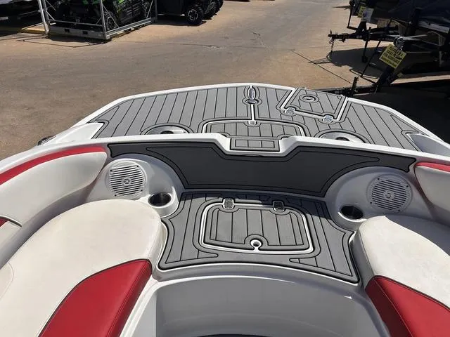 Slide: The Image of Tahoe 215 Xi 2017 - 11