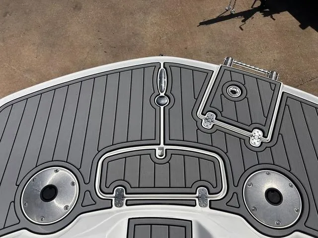 Slide: The Image of Tahoe 215 Xi 2017 - 12