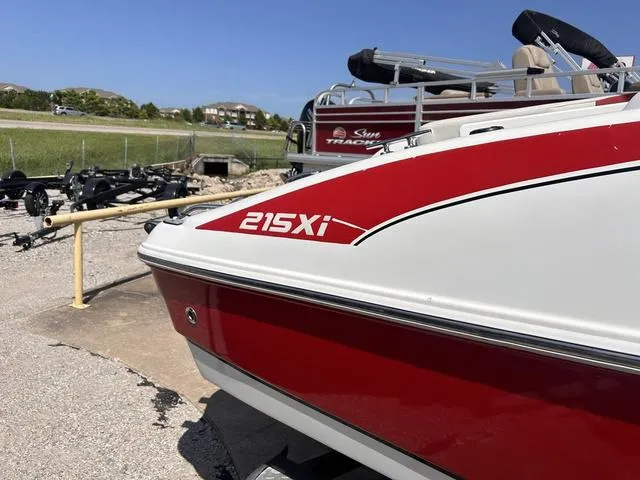 Slide: The Image of Tahoe 215 Xi 2017 - 3