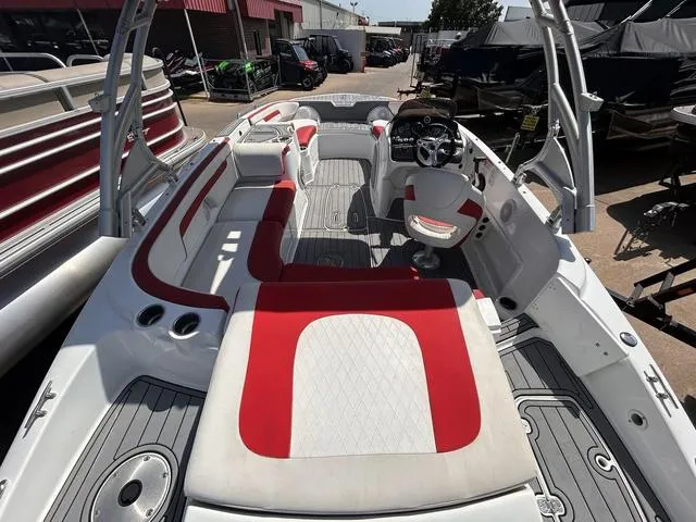 Slide: The Image of Tahoe 215 Xi 2017 - 8