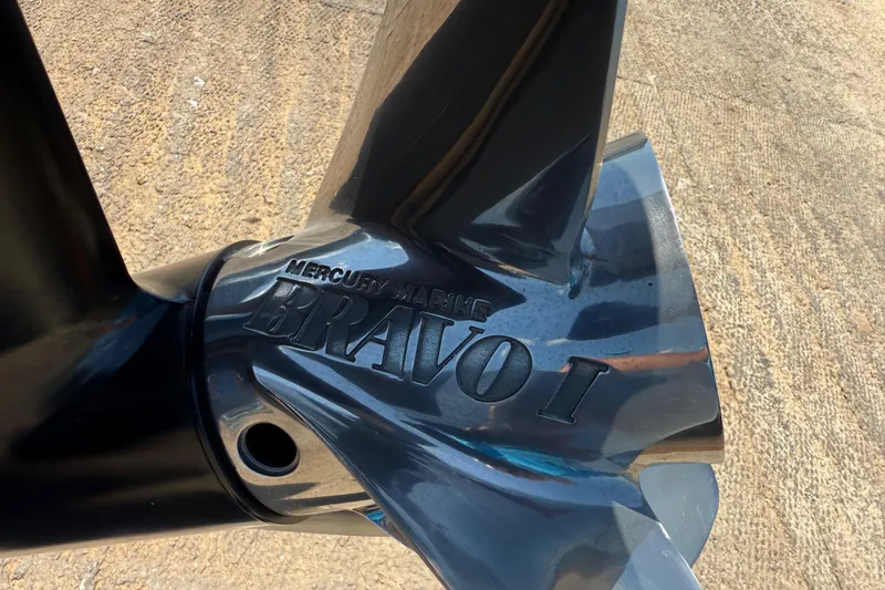 Slide: The Image of Mercury Marine Bravo I propeller on 1999 Ranger 620VS Fisherman boat. - 18