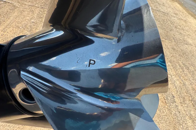 Slide: The Image of Close-up of a 1999 Ranger 620VS Fisherman boat propeller. - 19