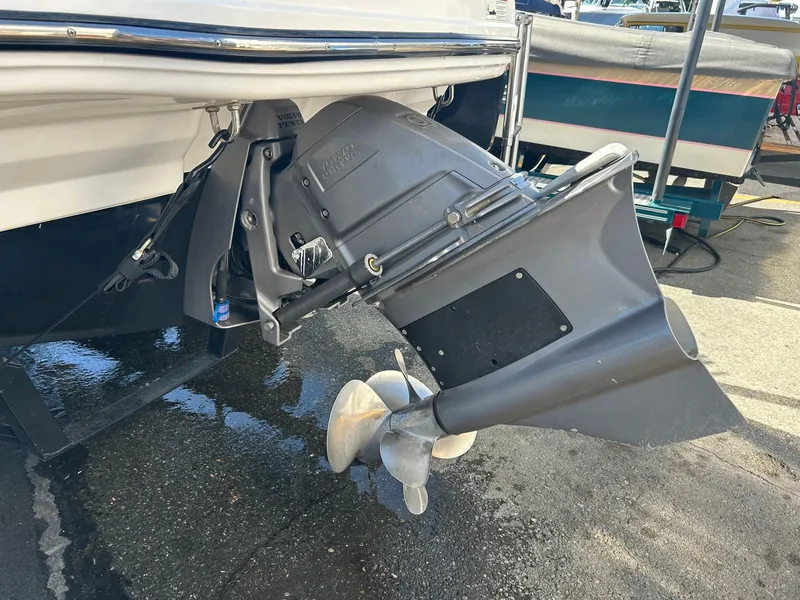 Slide: The Image of 2018 Chaparral 21 H2O Surf boat with Volvo Penta outdrive, close-up view. - 17