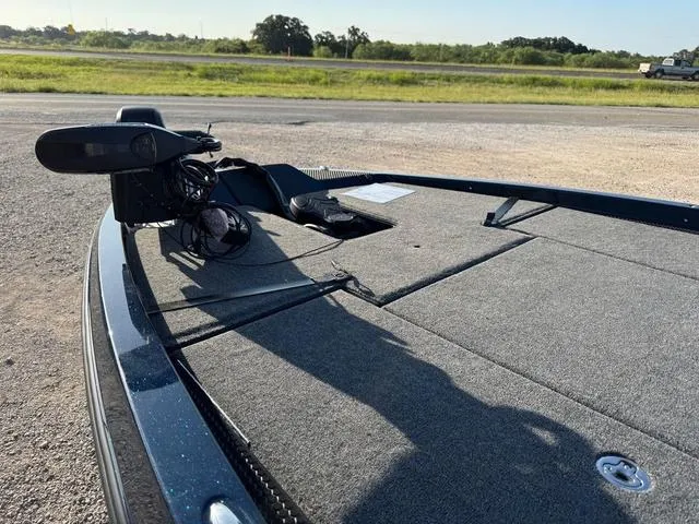 Slide: The Image of Ikon VLX20 2026 - 6